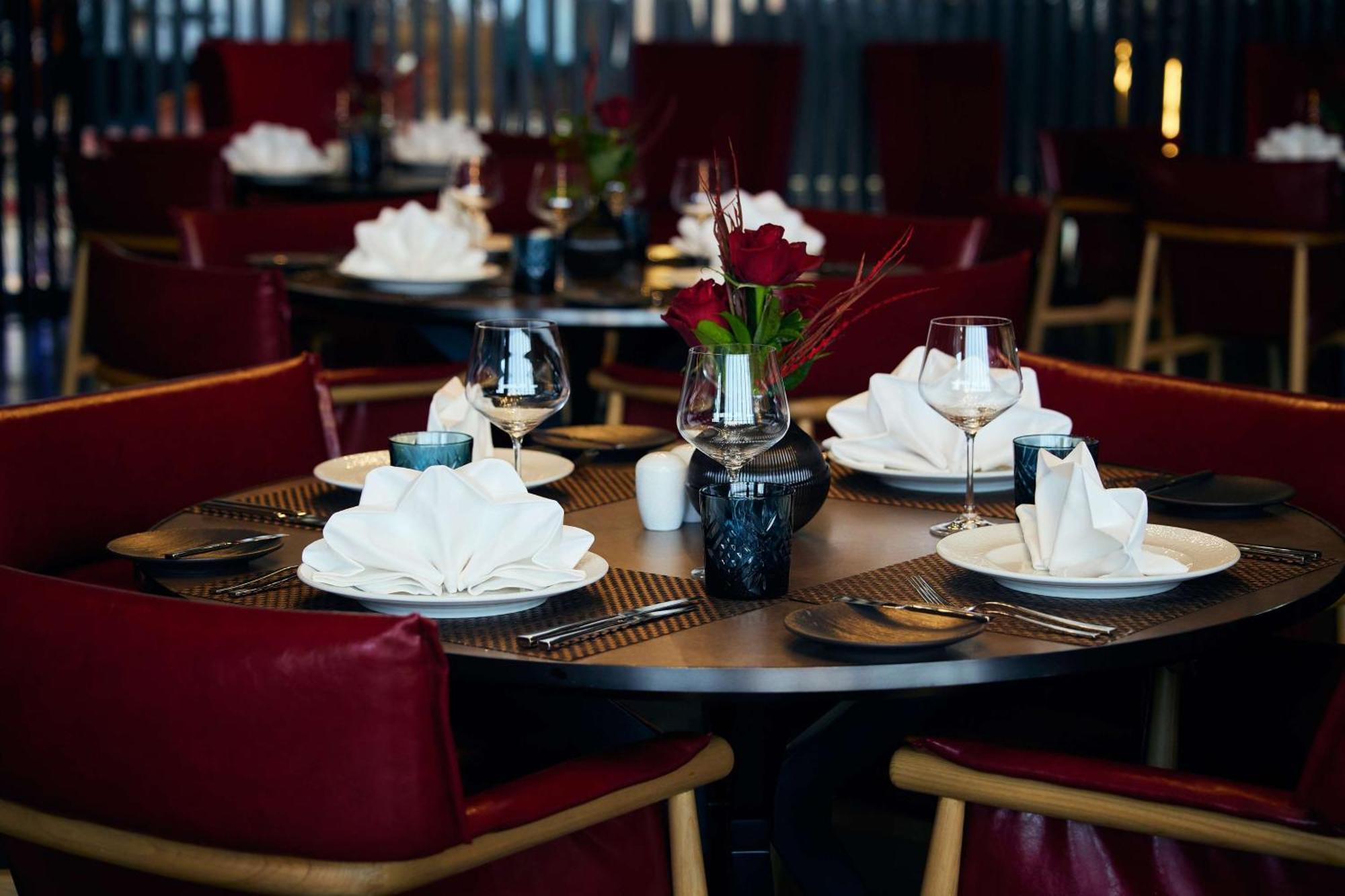 Hilton Kinshasa Hotel ภายนอก รูปภาพ